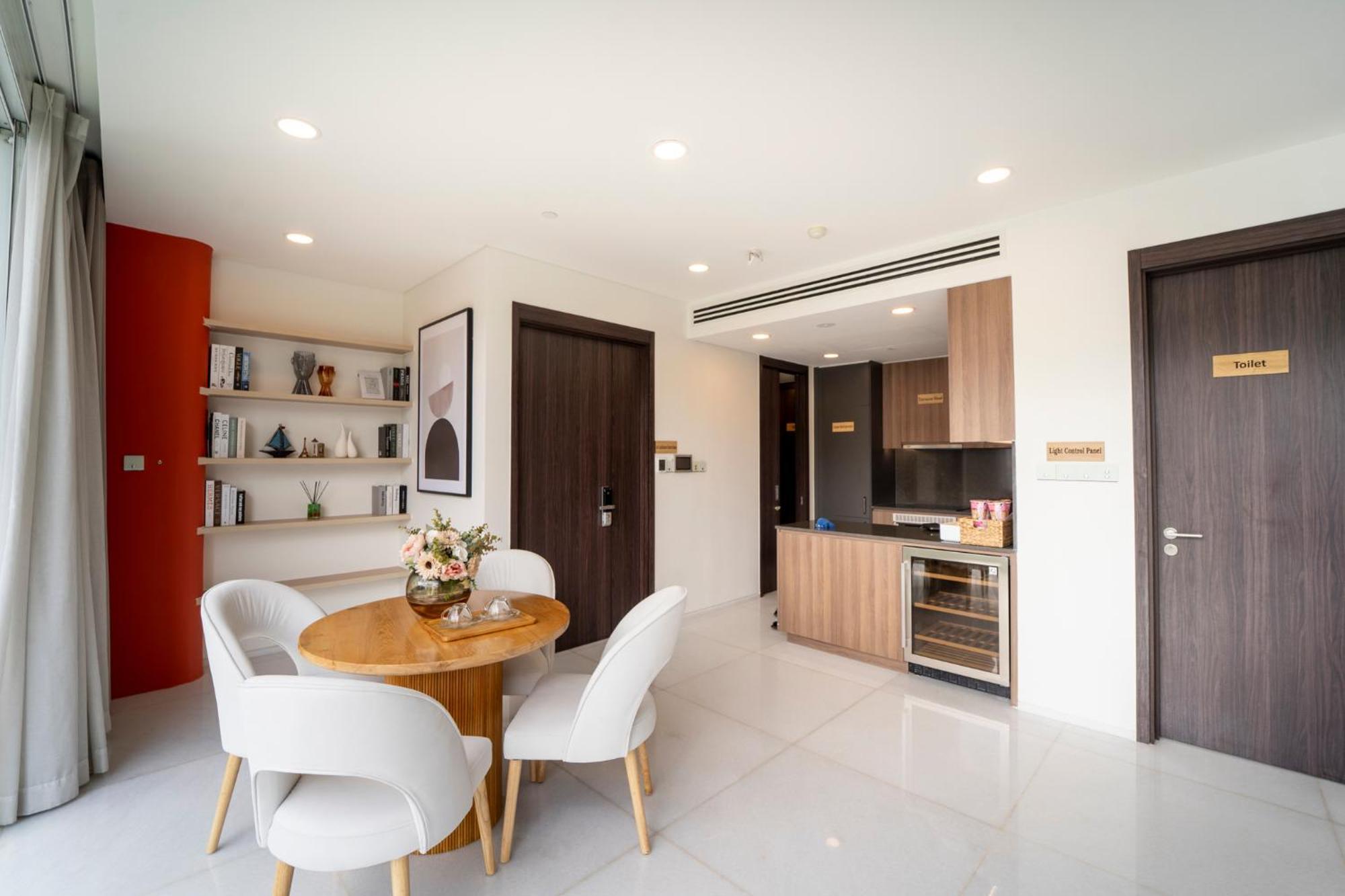 Serenity Saigon Sky Villas - Free One Way Airport Shuttle Ho-Chi-Minh-Stadt Exterior foto